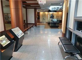 한일우호관 전시관 이동로 사진