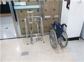 1층 수영 사무실 사진