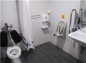 장애인용 화장실 사진2